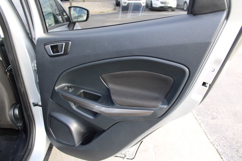 Used 2018 Ford EcoSport SE w/ SE Convenience Package image 23