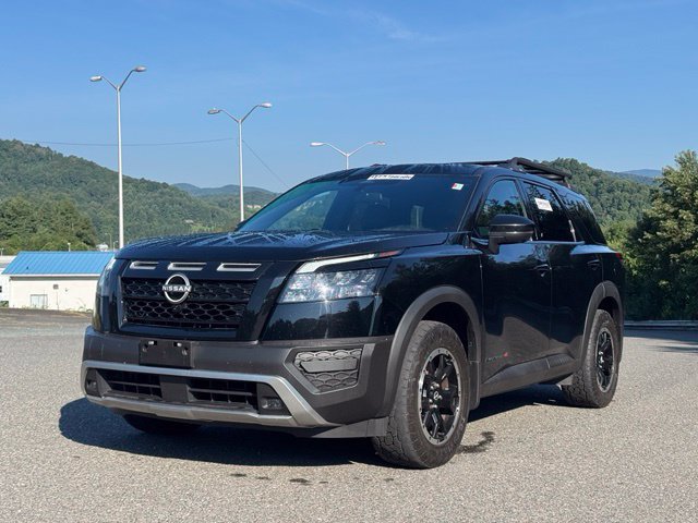 Used 2023 Nissan Pathfinder Rock Creek AWD/4WD image 3