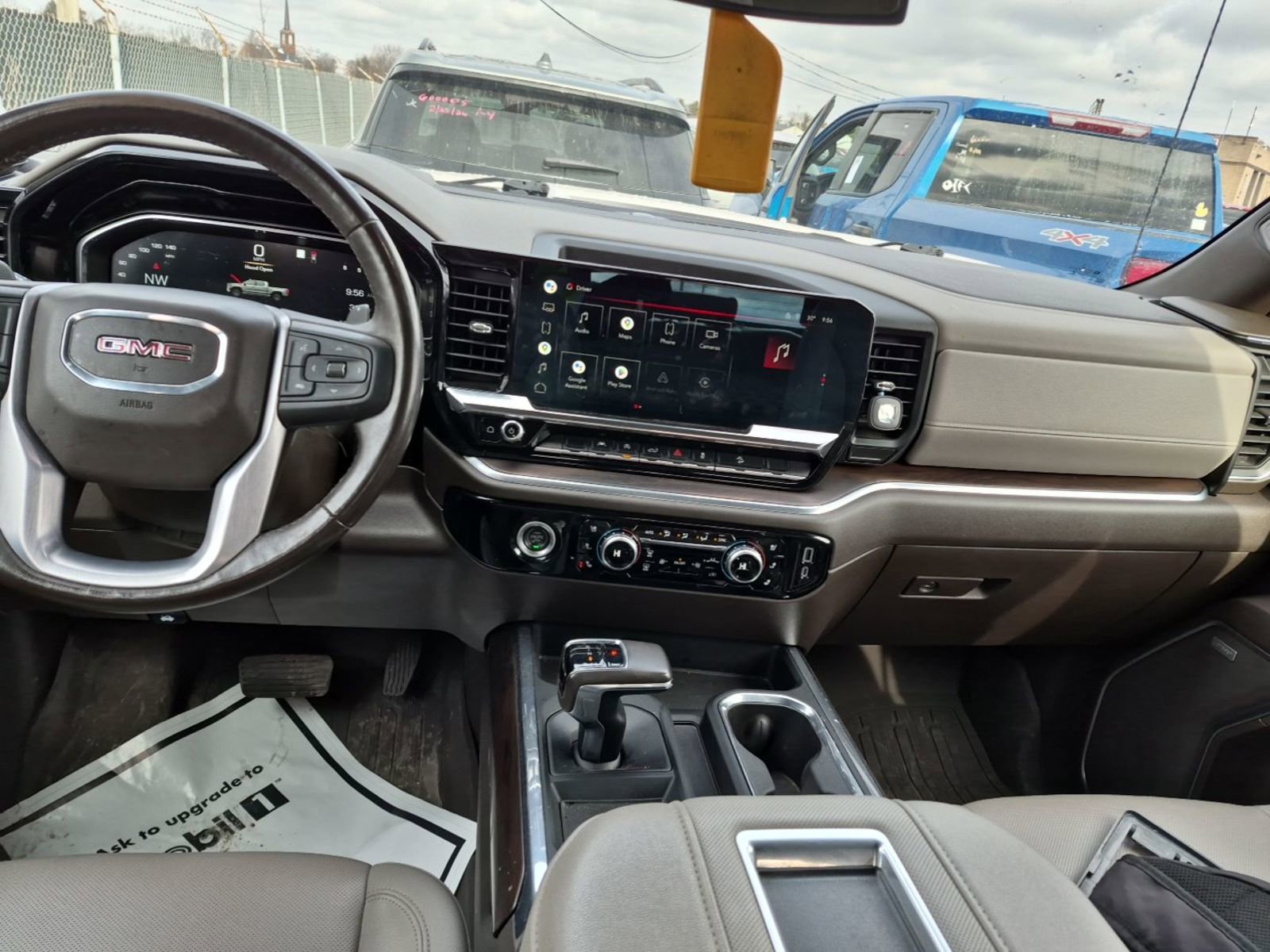 Used 2022 GMC Sierra 1500 SLT AWD/4WD image 7