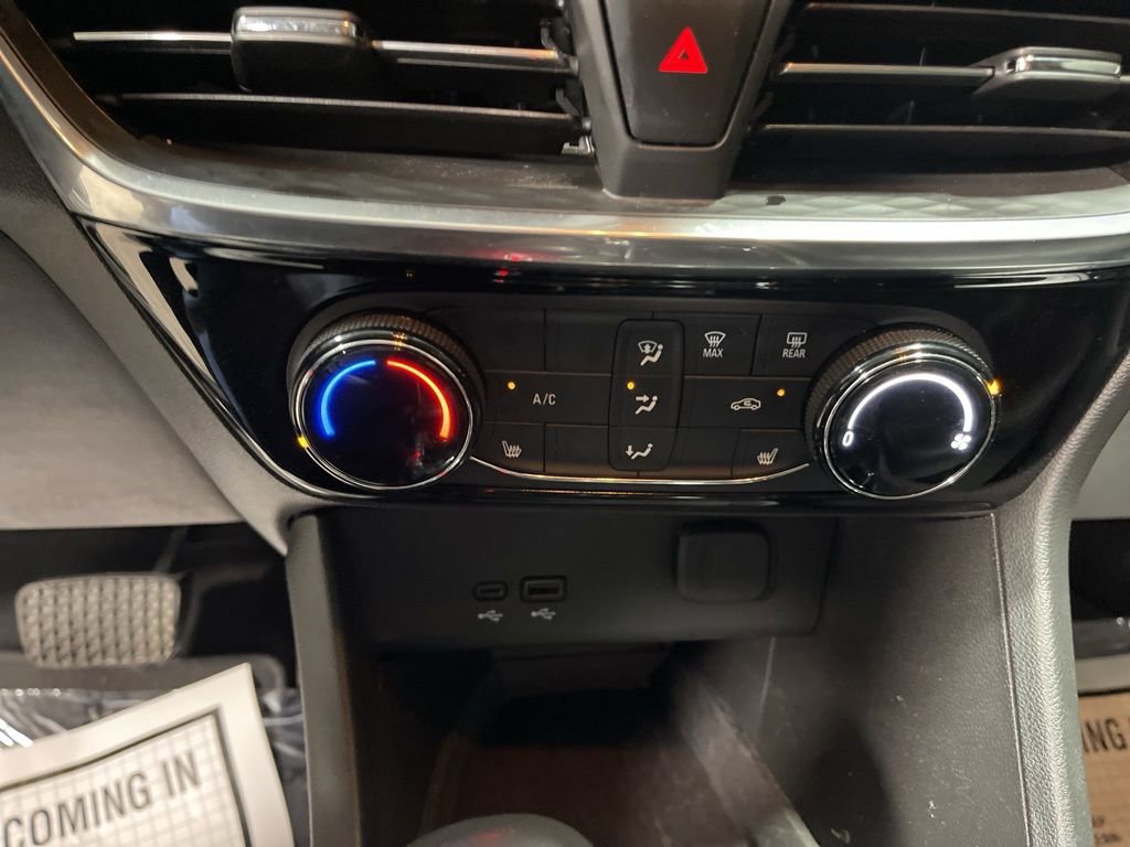 Used 2024 Buick Encore GX Sport Touring w/ Comfort Package image 29