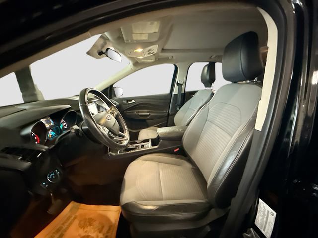 Used 2018 Ford Escape SE w/ SE Sport Appearance Package image 22