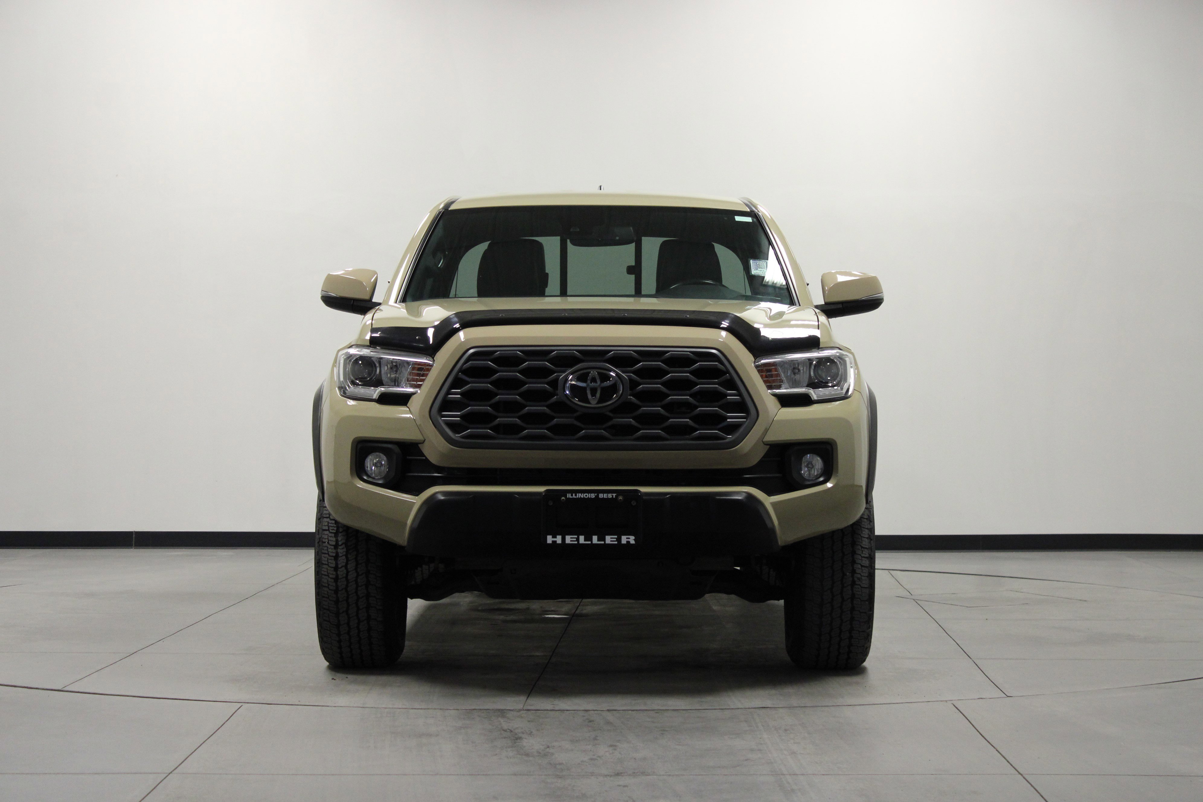 Used 2020 Toyota Tacoma TRD Off-Road image 9