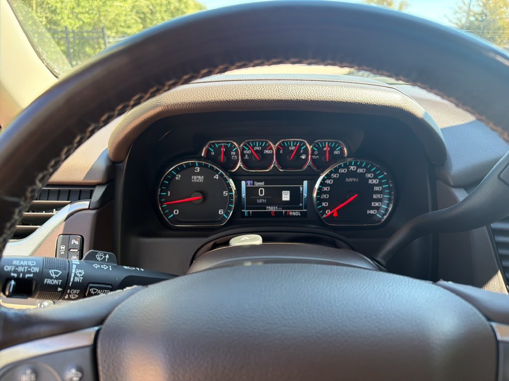 Used 2020 Chevrolet Suburban Premier RWD image 21