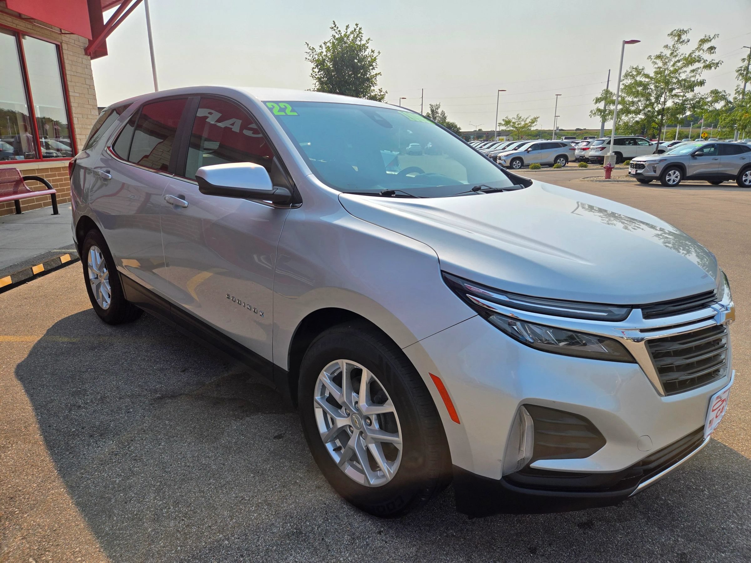 Used 2022 Chevrolet Equinox LT FWD image 3