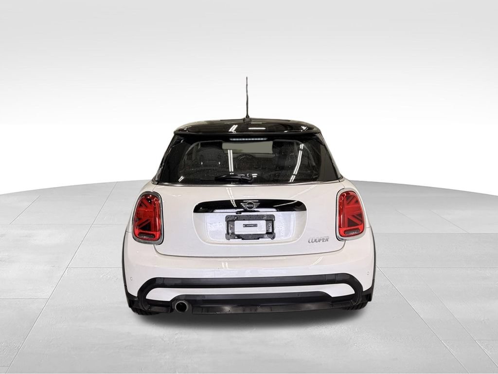 Certified 2024 MINI Cooper 2-Door Hardtop FWD image 4