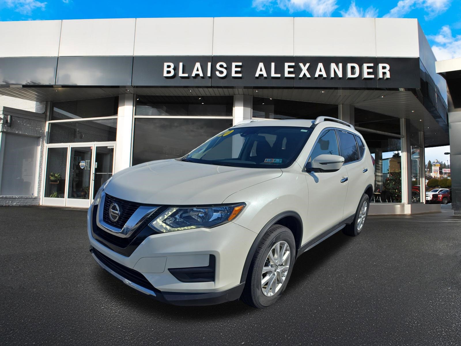 Used 2020 Nissan Rogue SV image 9
