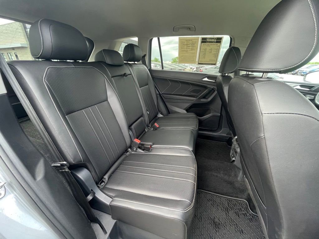 Used 2024 Volkswagen Tiguan SE w/ MDO Package, Two-Row AWD/4WD image 27