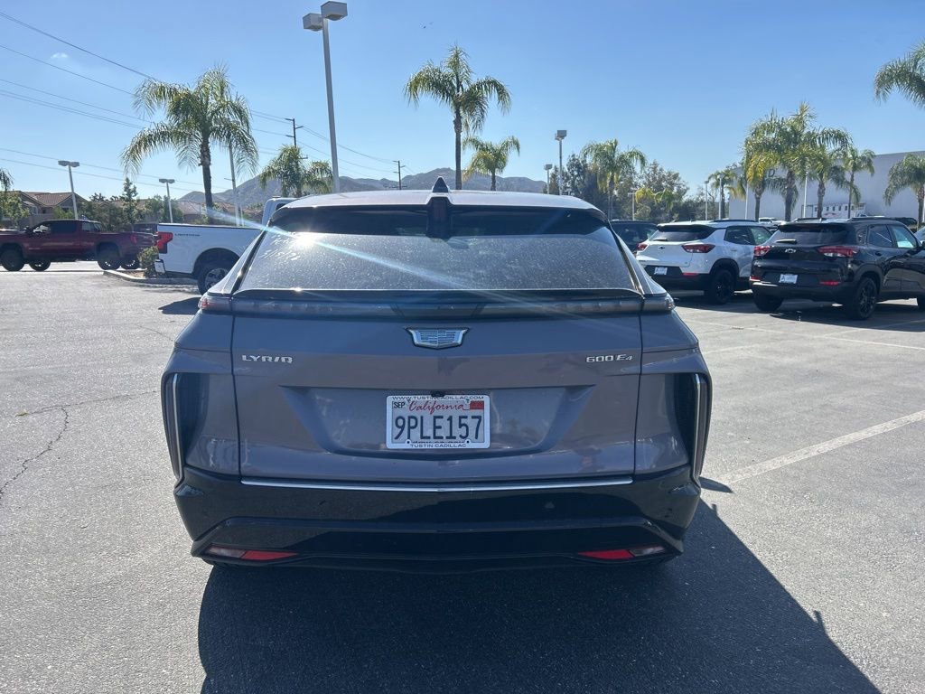 Used 2024 Cadillac Lyriq Luxury AWD/4WD image 6