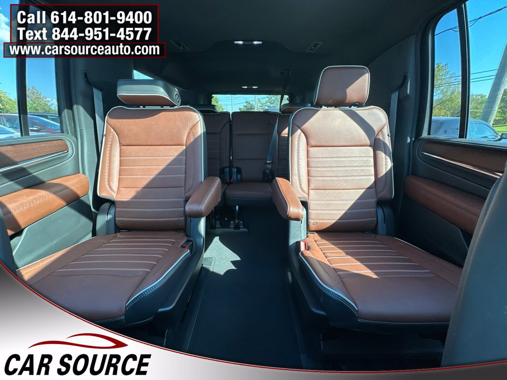 Used 2023 GMC Yukon XL Denali Ultimate AWD/4WD image 21