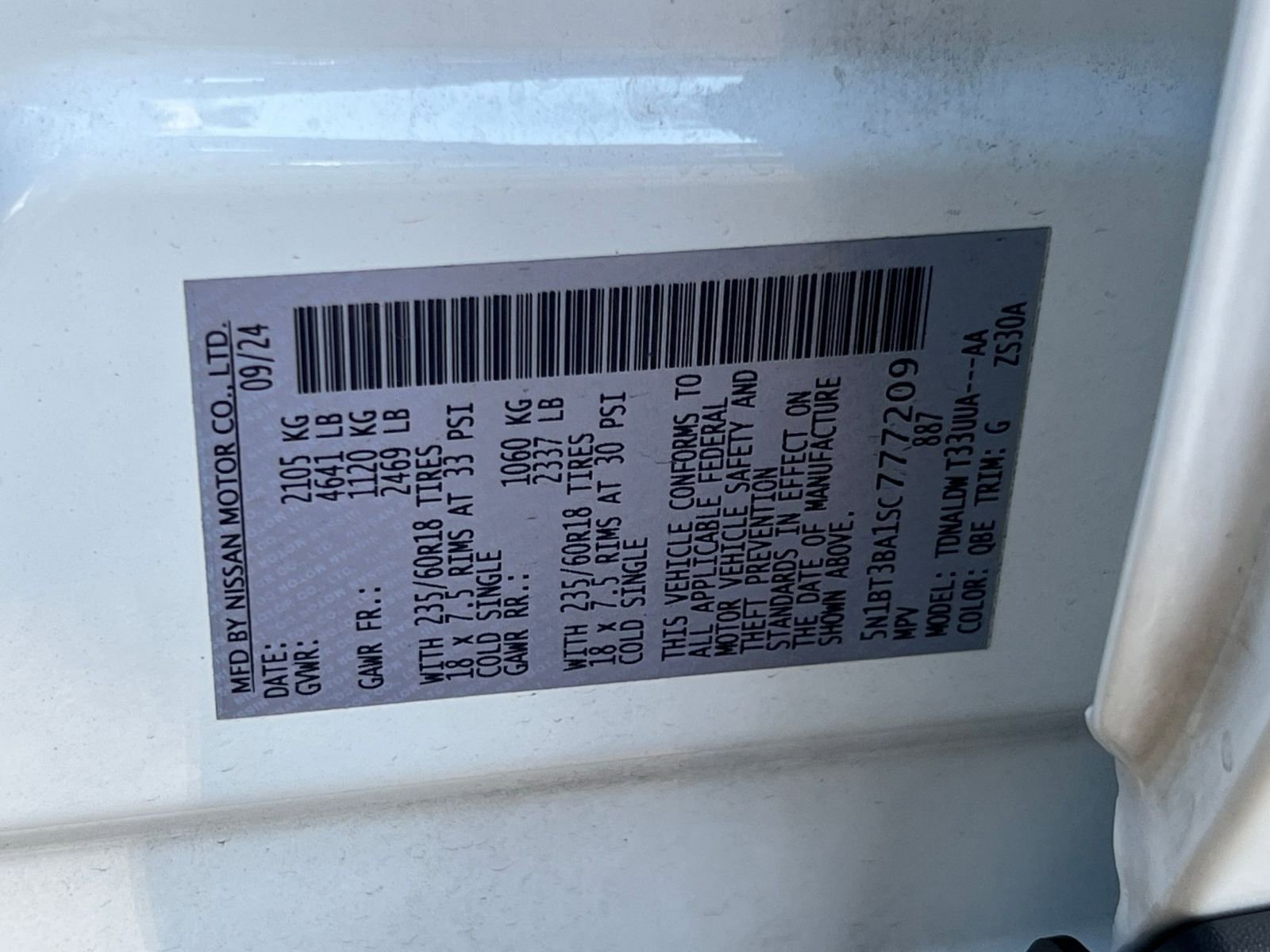 Used 2025 Nissan Rogue SV FWD image 25