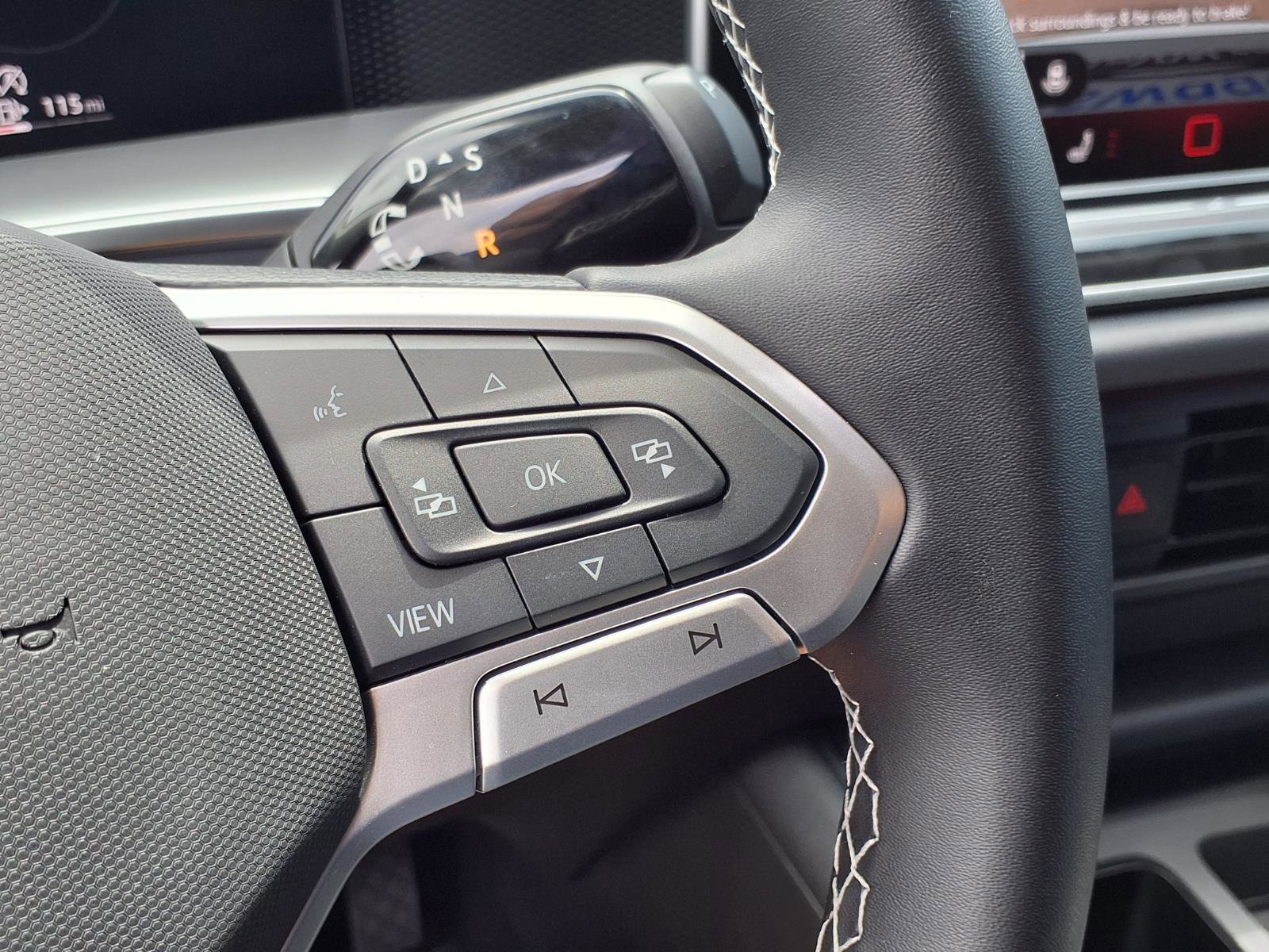 New 2026 Volkswagen Tiguan SE image 20