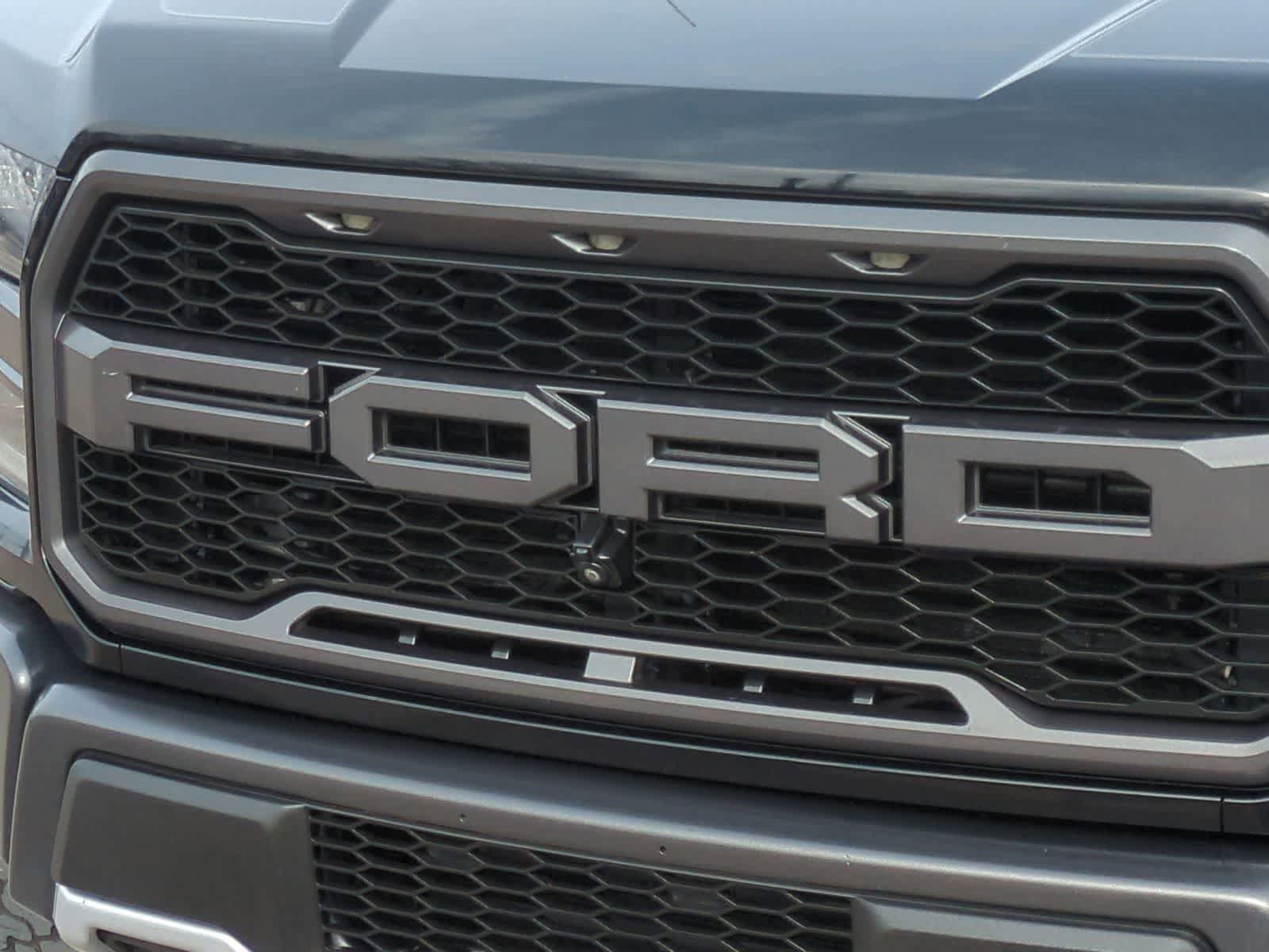 Used 2018 Ford F150 Raptor w/ Equipment Group 802A Luxury image 12