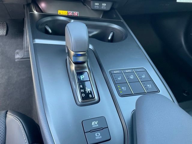 New 2026 Lexus UX 300h AWD image 20