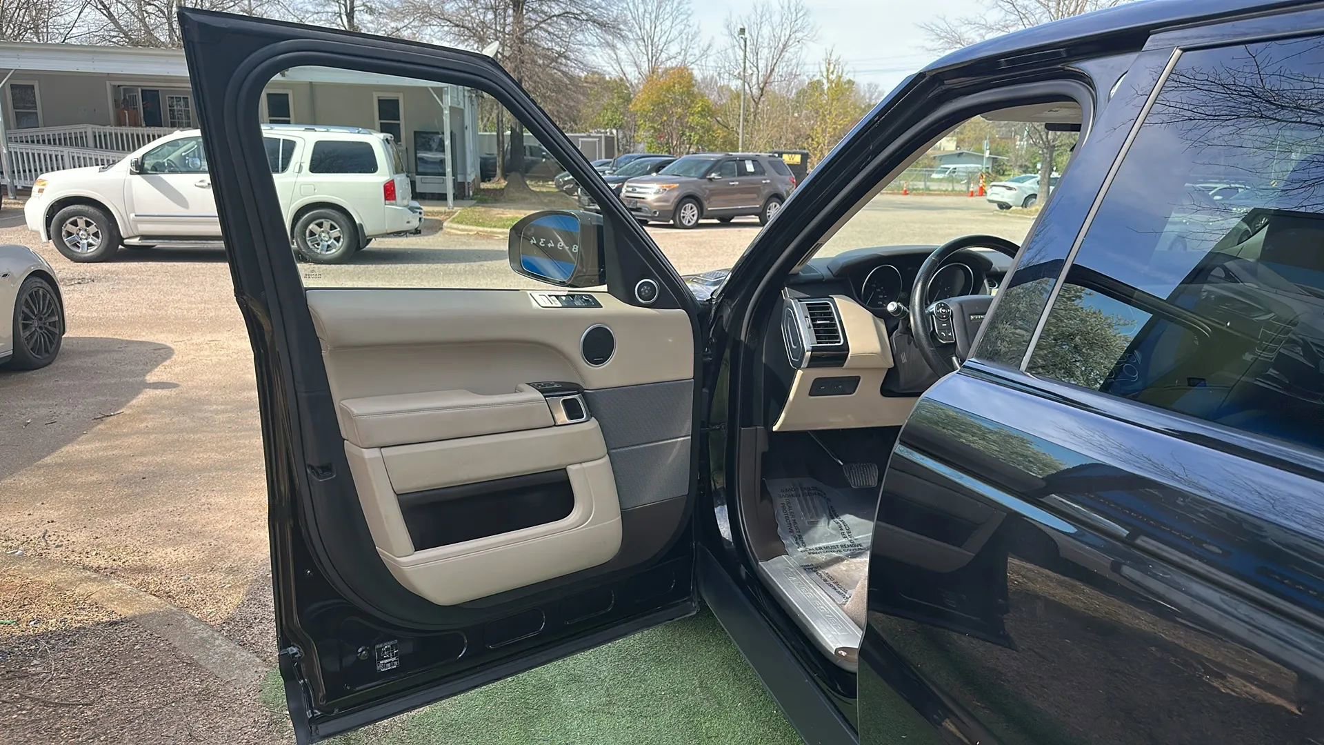 Used 2016 Land Rover Range Rover Sport HSE image 18