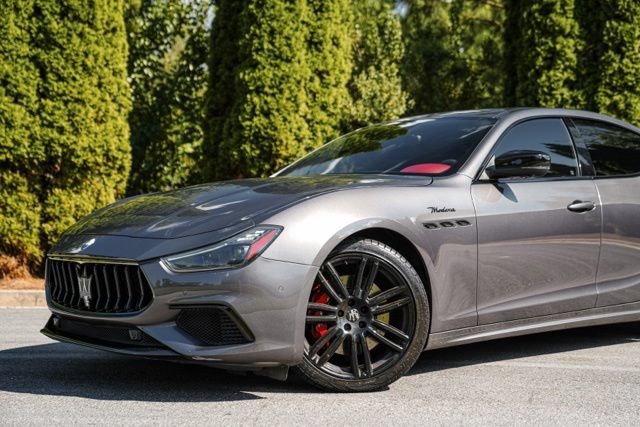 Used 2023 Maserati Ghibli Modena RWD image 3