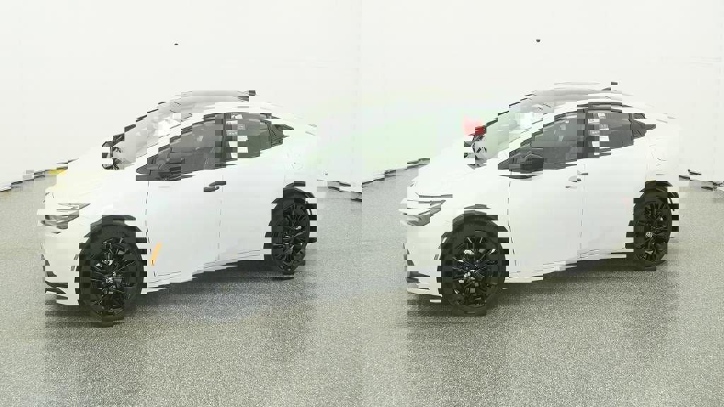 New 2026 Toyota Prius Plug-In Hybrid image 2