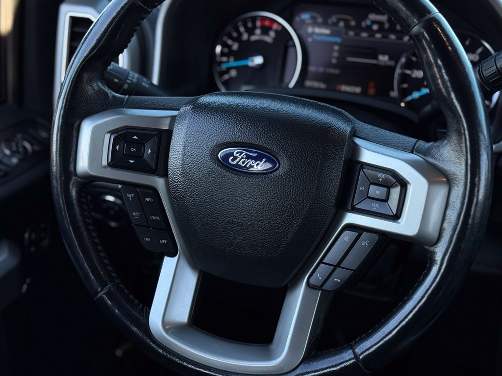 Certified 2022 Ford F250 Lariat w/ Black Appearance Package AWD/4WD image 10