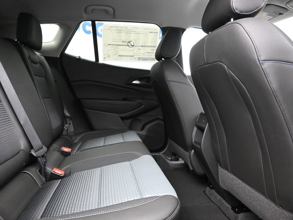New 2026 Chevrolet Trax LT w/ Driver Confidence Package image 7