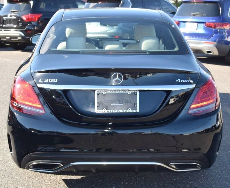 Used 2020 Mercedes-Benz C 300 4MATIC Sedan image 9
