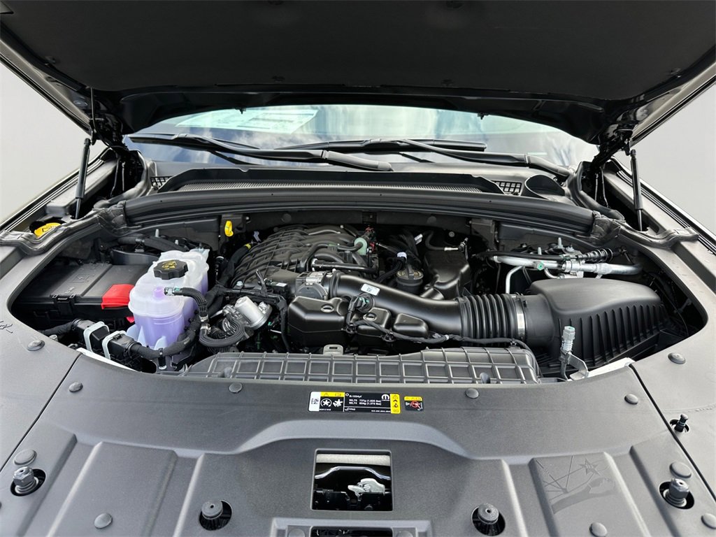 New 2025 Jeep Grand Cherokee Altitude image 9