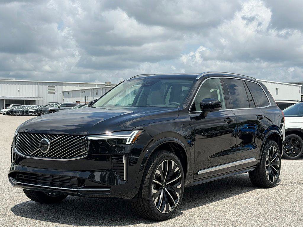 New 2026 Volvo XC90 T8 Ultra w/ Protection Package Premier AWD/4WD image 8
