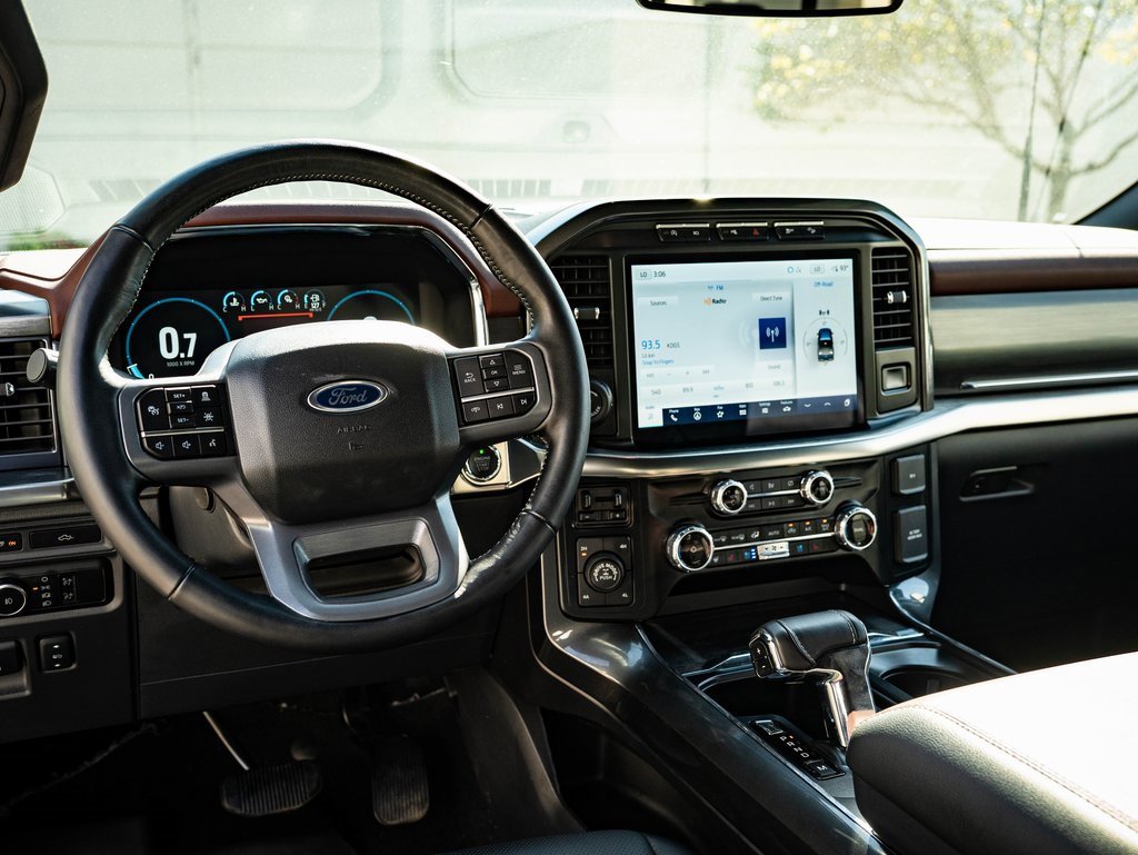 Used 2023 Ford F150 Lariat w/ Equipment Group 502A High image 4