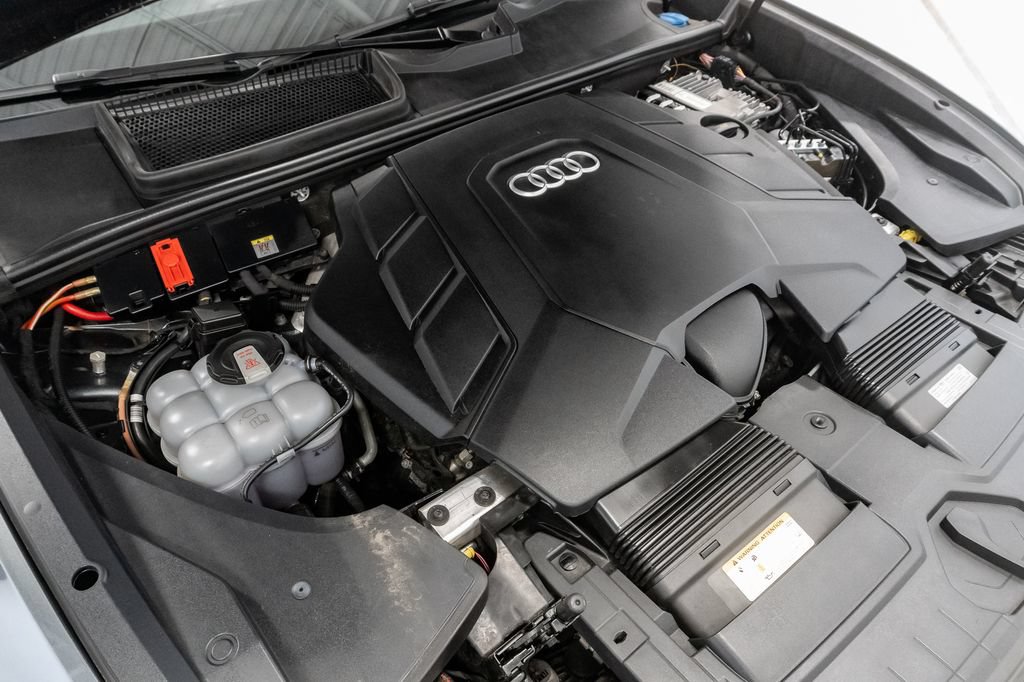 Used 2022 Audi Q8 Premium Plus AWD/4WD image 4