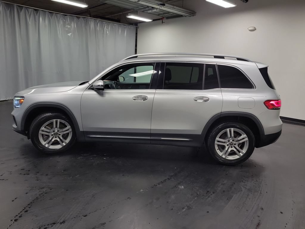 Used 2021 Mercedes-Benz GLB 250 w/ Premium Package image 5