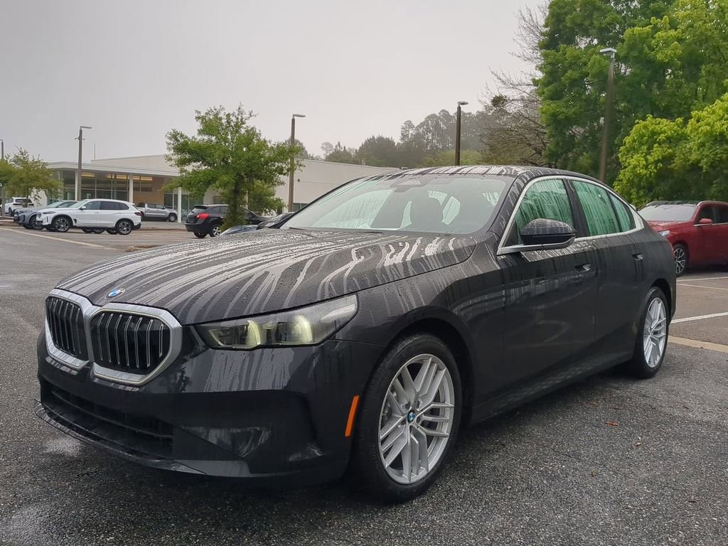 New 2025 BMW 530i w/ Premium Package
