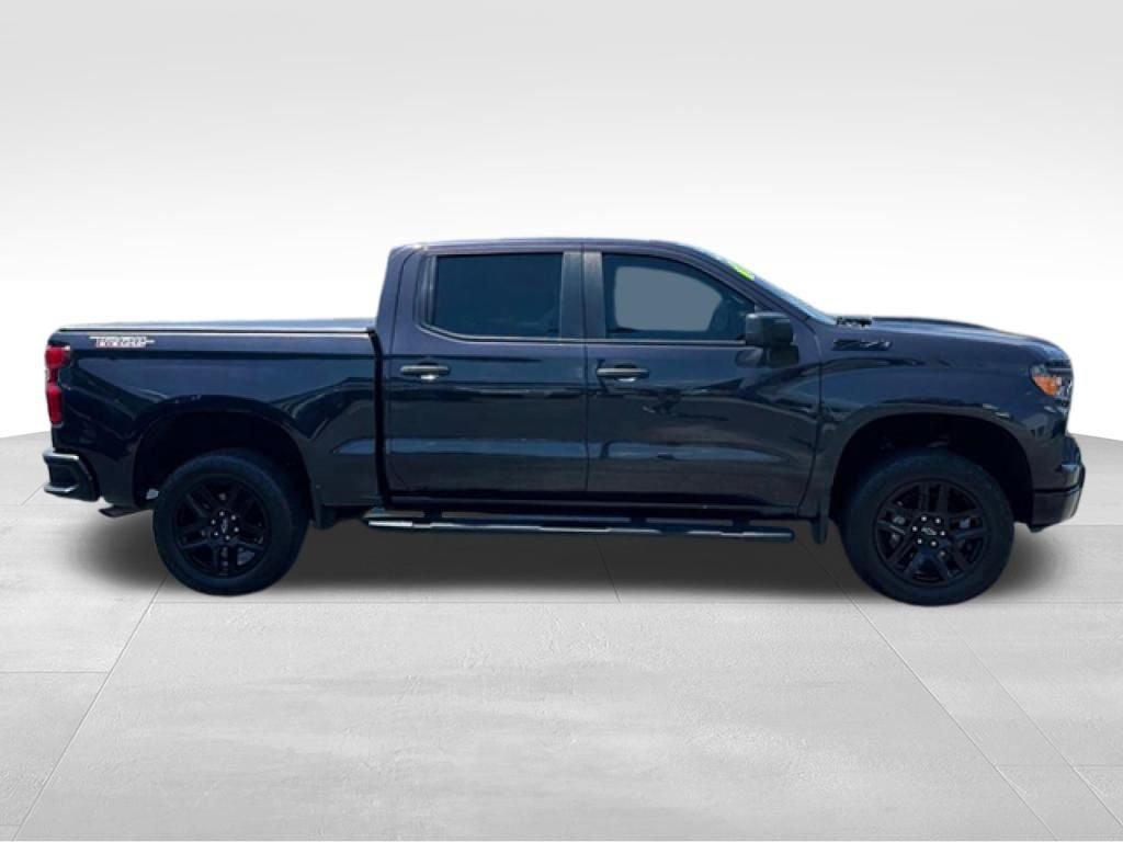 Used 2024 Chevrolet Silverado 1500 Custom Trail Boss w/ Turbomax Blackout Package AWD/4WD image 9