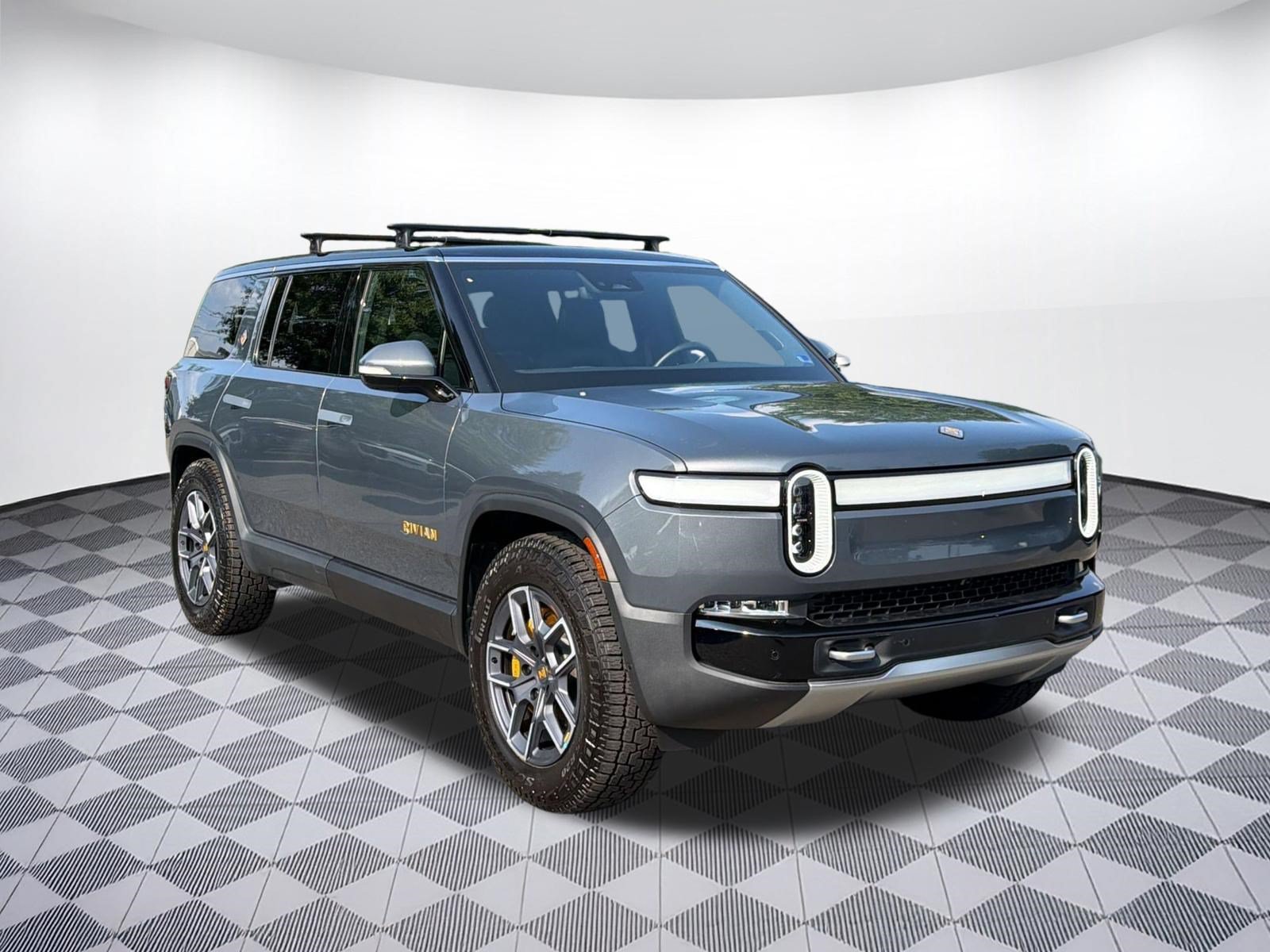Used 2024 Rivian R1S Adventure AWD/4WD image 7