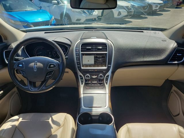 Used 2018 Lincoln MKX Select w/ Select Plus Package image 16