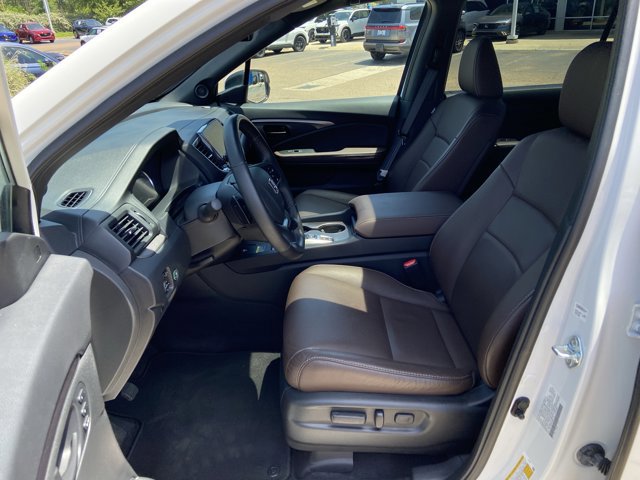 Used 2025 Honda Passport EX-L image 37