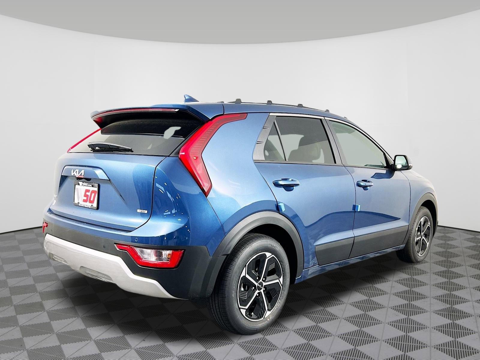 New 2025 Kia Niro EX image 30