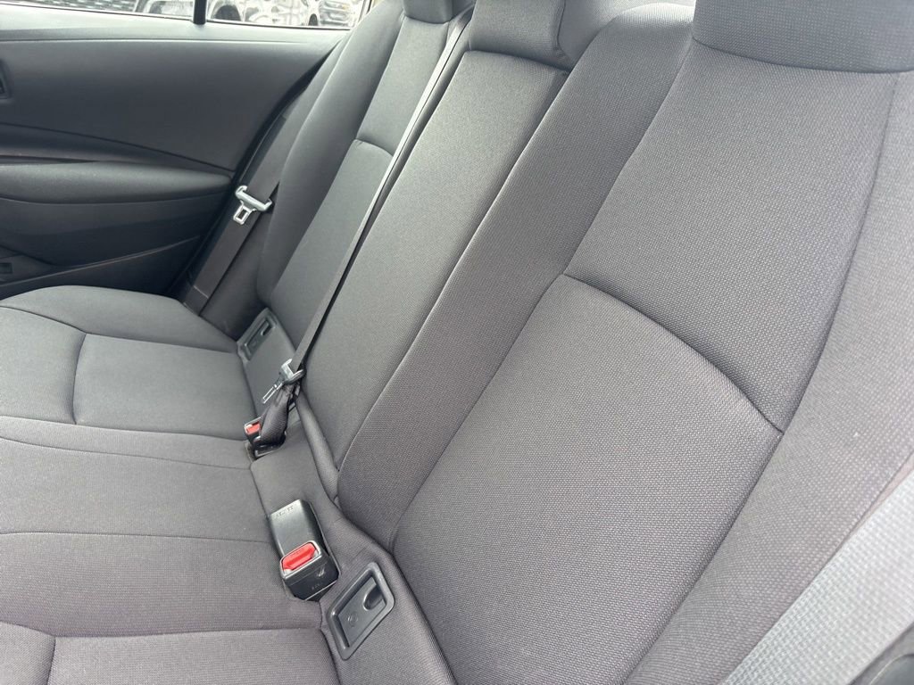 Used 2025 Toyota Corolla LE image 27