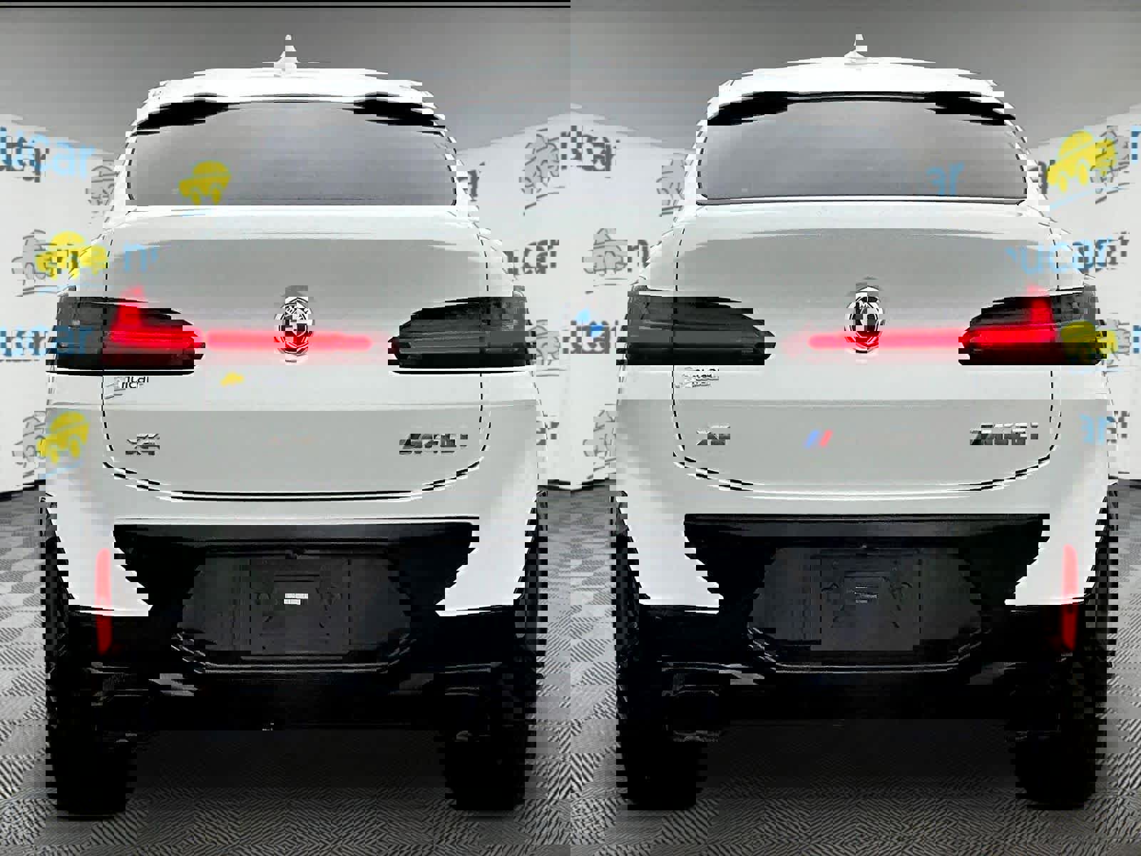 Used 2022 BMW X4 M40i w/ Parking Assistance Package image 5