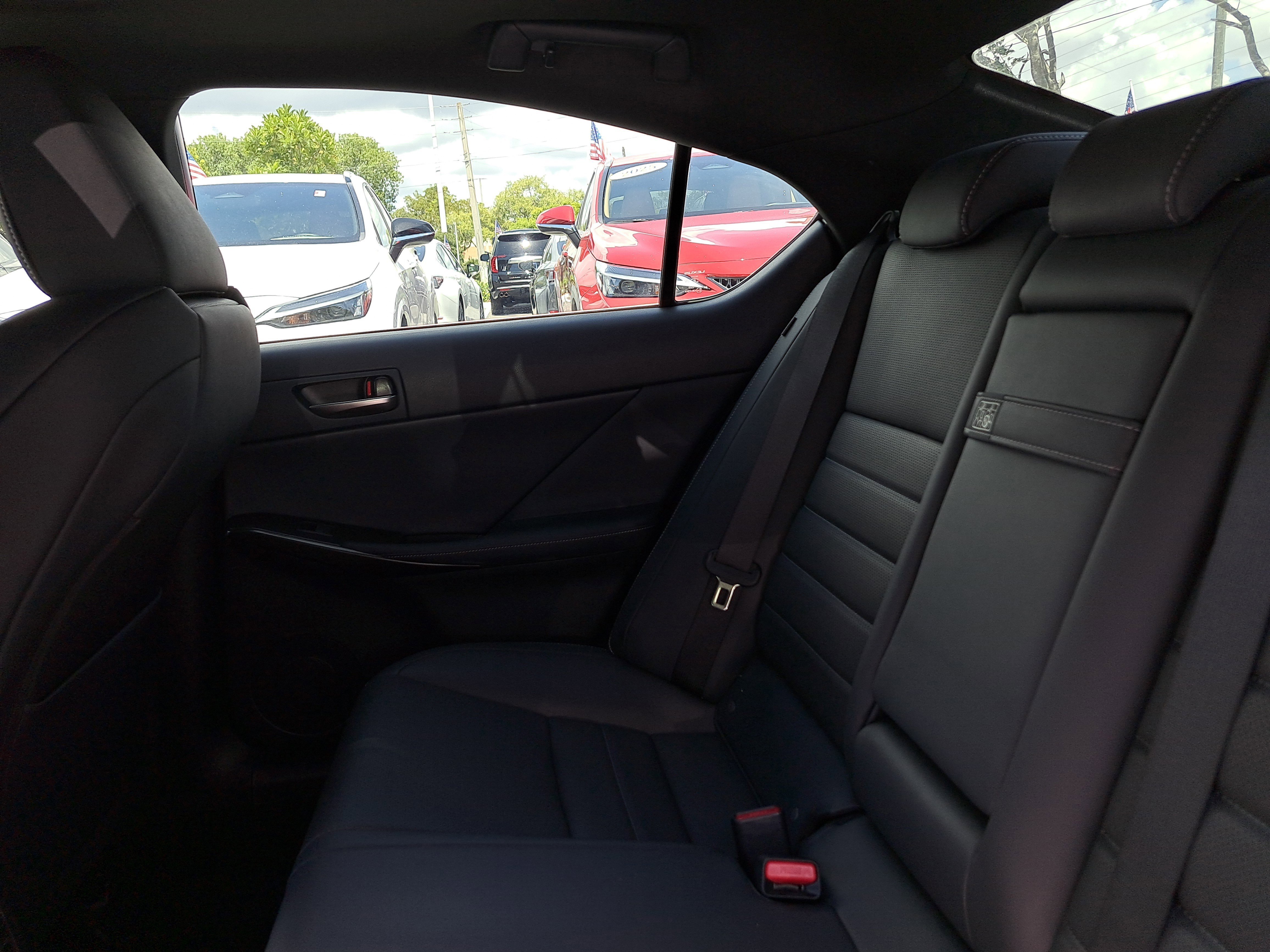 Certified 2022 Lexus IS 350 F Sport image 13