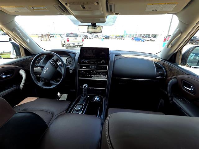 Used 2024 INFINITI QX80 Premium Select w/ Cargo Package AWD/4WD image 12
