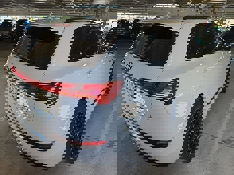 Used 2023 Audi e-tron Chronos w/ Chronos Package image 7