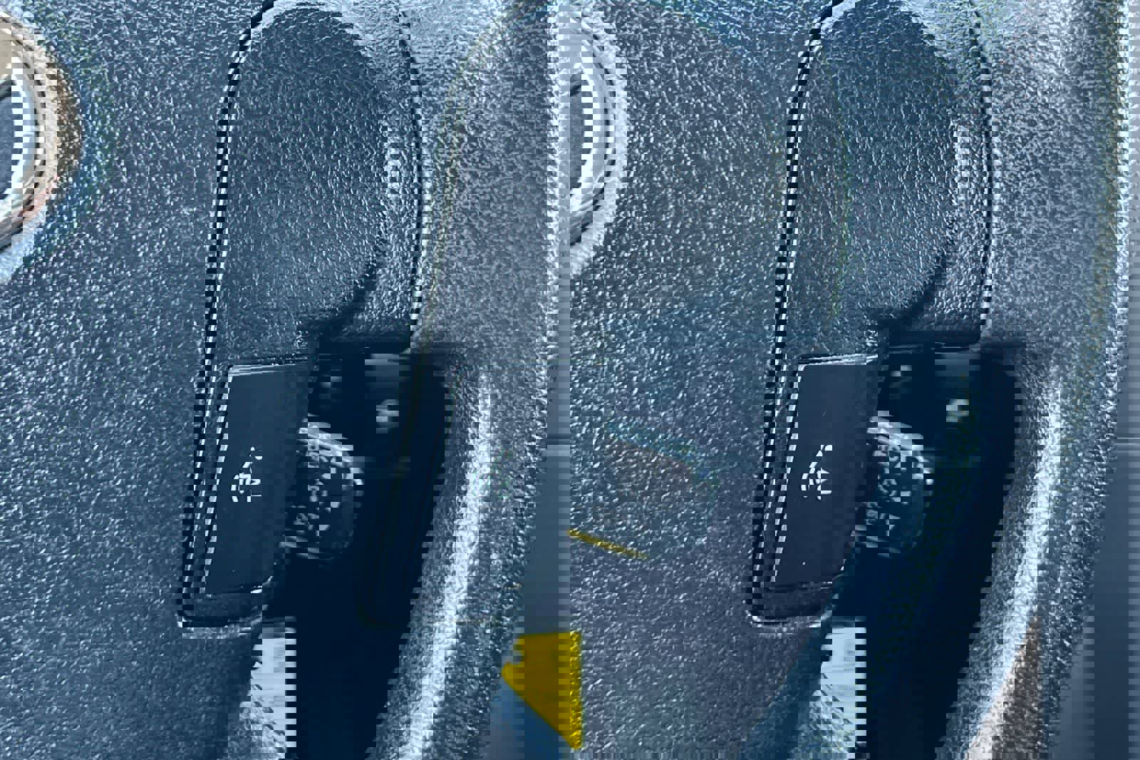 Used 2013 Toyota Tundra 2WD CrewMax image 27