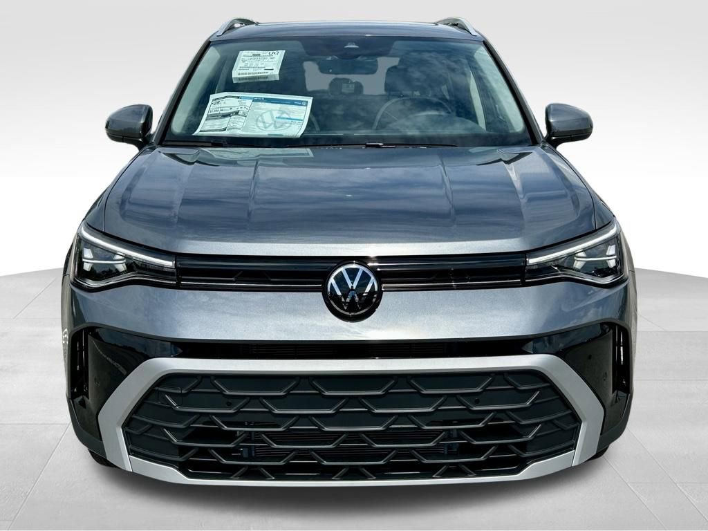 Used 2025 Volkswagen Taos SE image 8