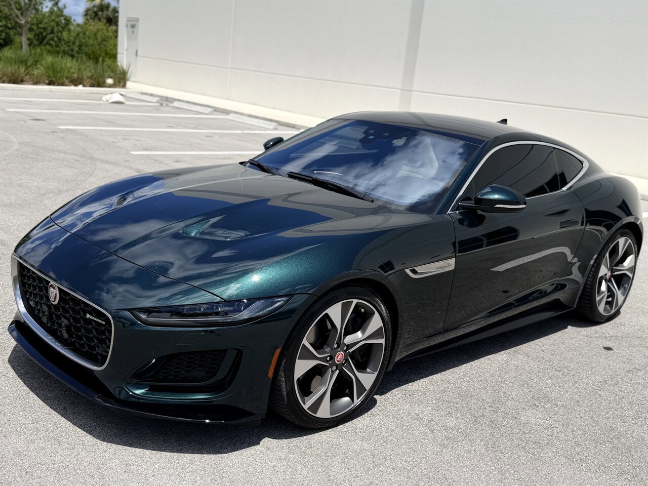 Used 2023 Jaguar F-TYPE R-Dynamic AWD/4WD image 8