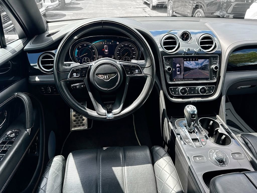 Used 2018 Bentley Bentayga Activity image 24