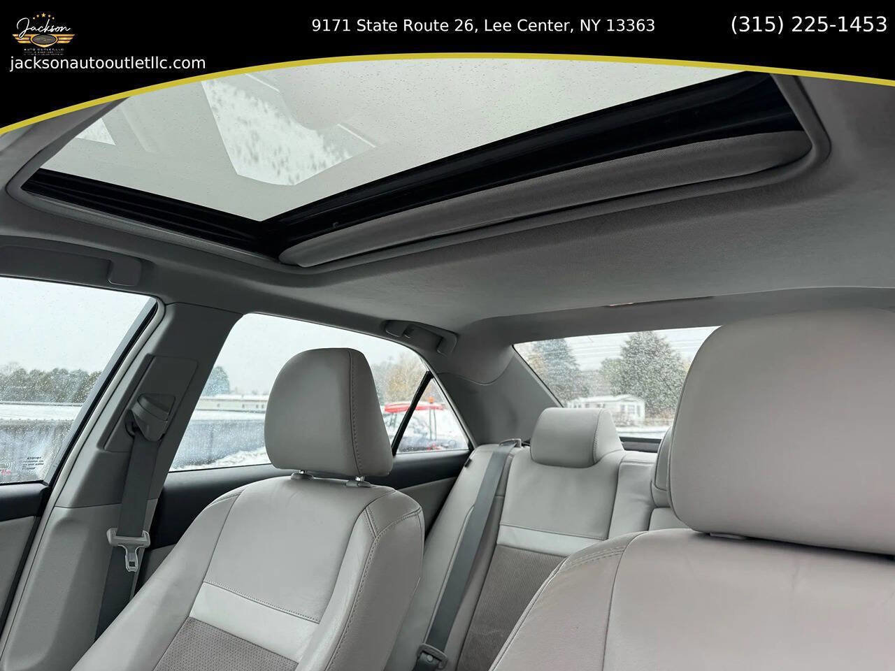 Used 2012 Toyota Camry LE image 11