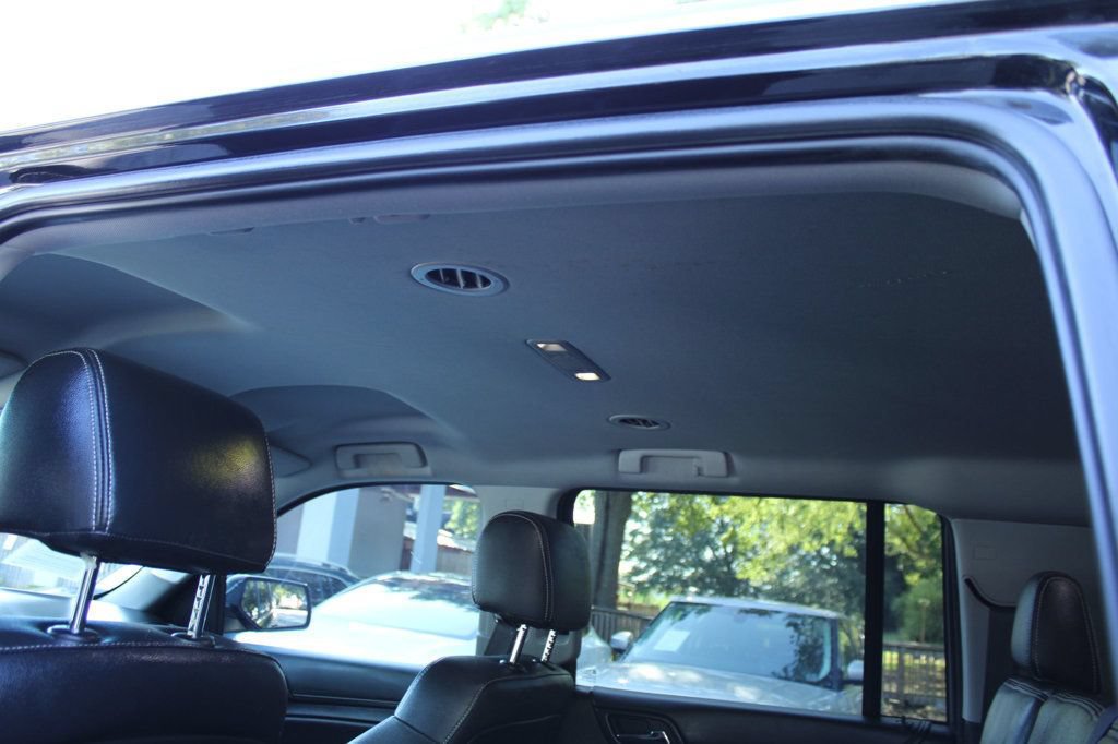 Used 2015 Chevrolet Suburban LS RWD image 22