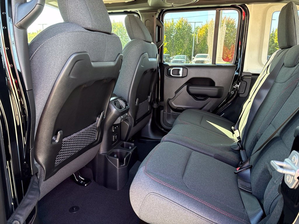 New 2027 Jeep Wrangler Unlimited Rubicon AWD/4WD image 16