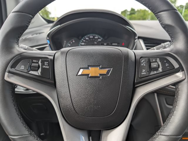 Used 2022 Chevrolet Trax LT w/ LT Convenience Package AWD/4WD image 20