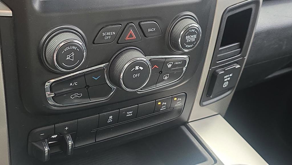 Used 2016 RAM 1500 Big Horn AWD/4WD image 24
