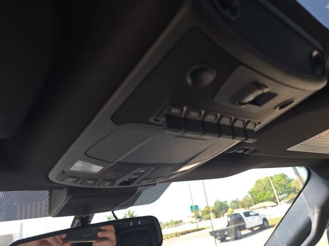 Used 2022 Ford F250 Lariat w/ Black Appearance Package image 16