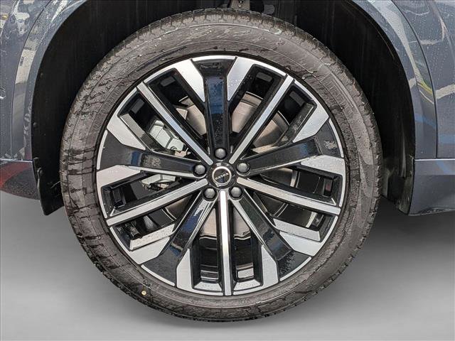 New 2026 Volvo XC90 B6 Plus w/ Protection Package Premier image 11